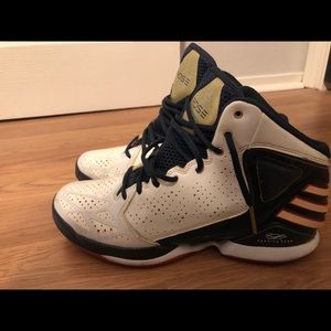 Derrick Rose Olympic adidas. Only worn twice.